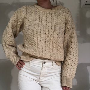 SOLD✨ Irish wool crewneck